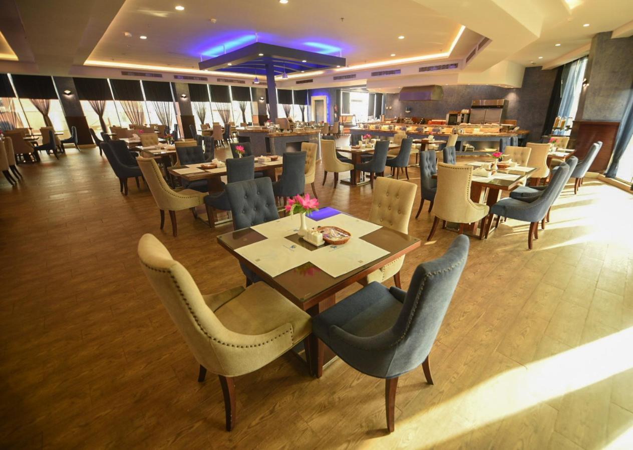 Hotel & Resort Golden Marina Yanbu Exterior photo